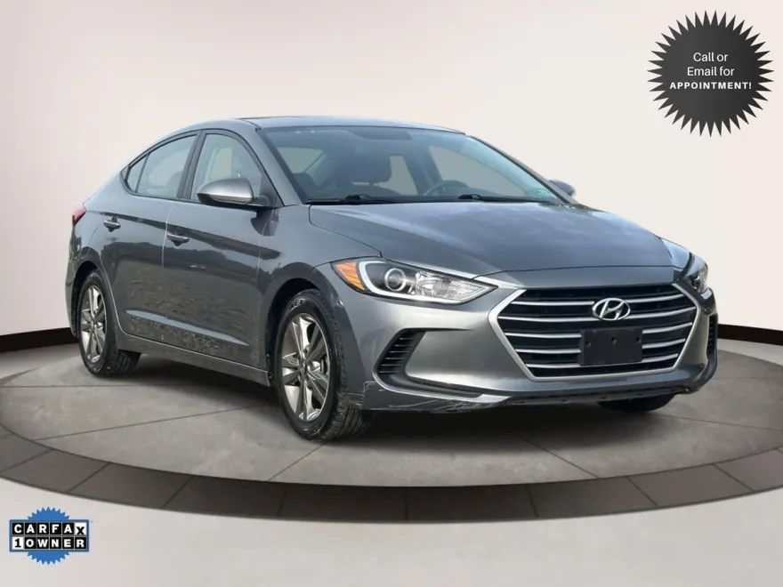 2018 Hyundai Elantra SEL photo 1