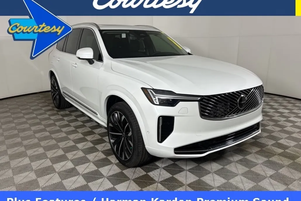 2025 Volvo XC90 AWD Plus photo 1