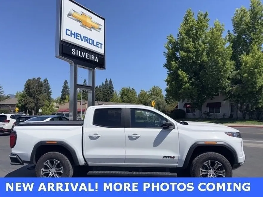 2023 Gmc Canyon AT4 photo 1