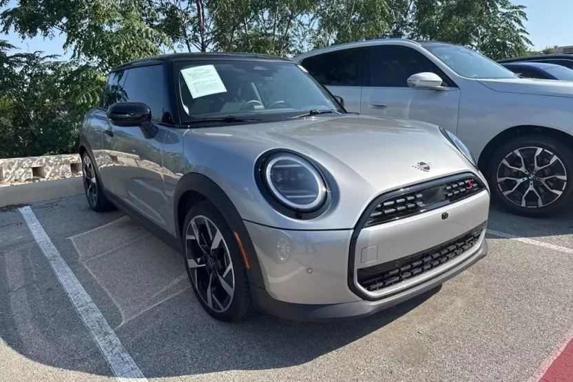 2025 Mini Cooper 2 Door Hardtop S photo 1