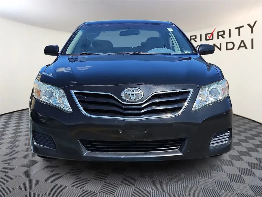 2010 Toyota Camry photo 1