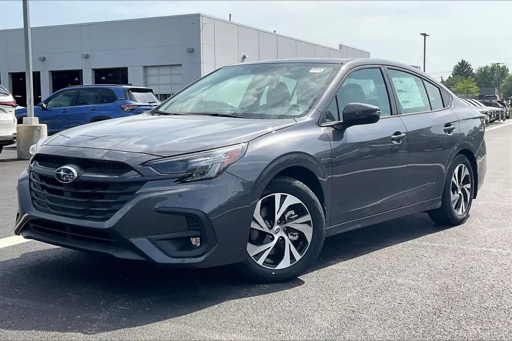 2025 Subaru Legacy Premium photo 1