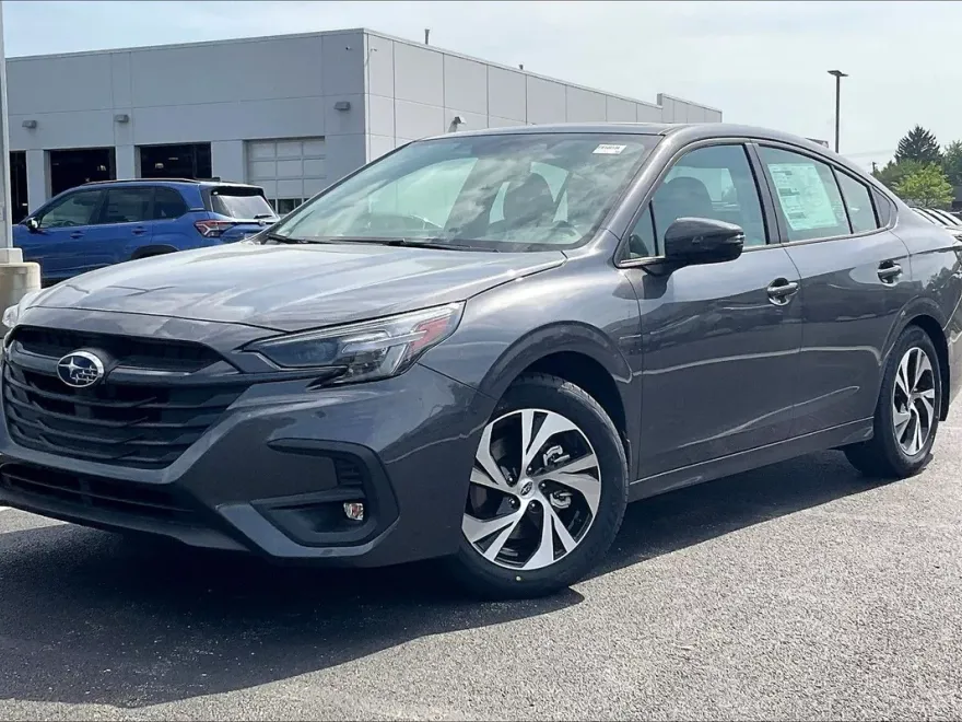 2025 Subaru Legacy Premium photo 1
