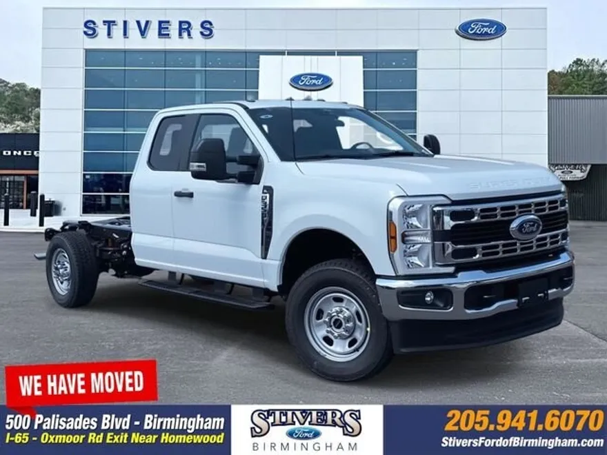 2025 Ford F-350 XL photo 1