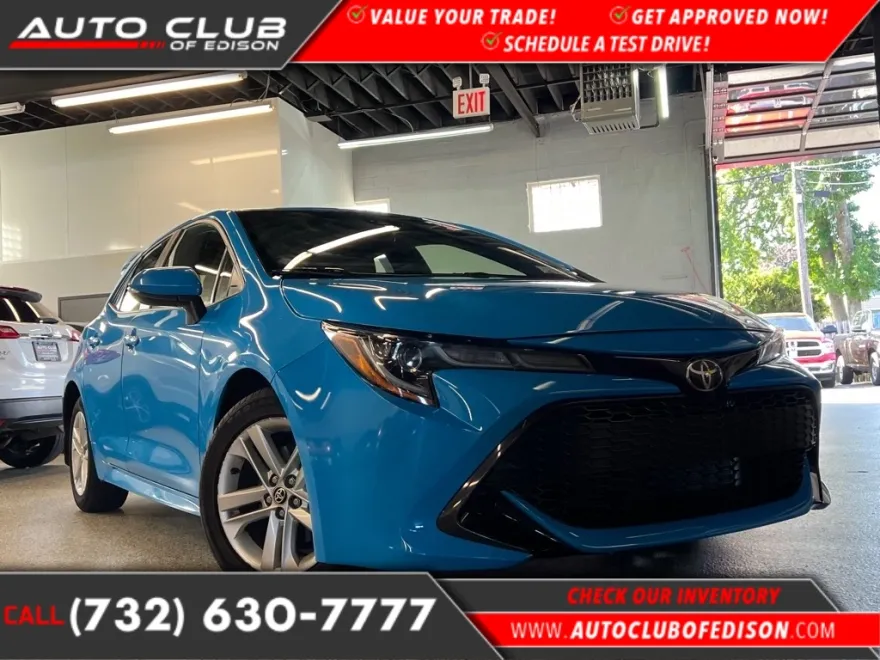 2022 Toyota Corolla SE photo 1