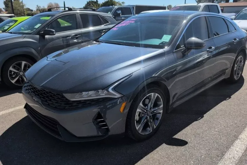 2023 Kia K5 EX photo 1