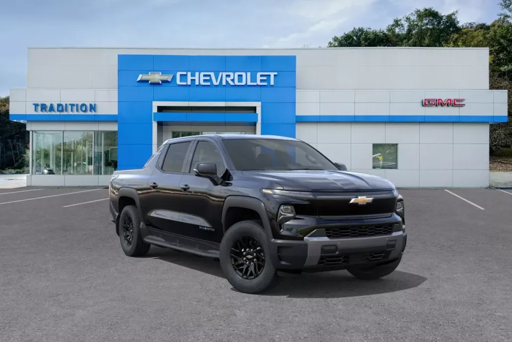 2025 Chevrolet Silverado EV LT photo 1