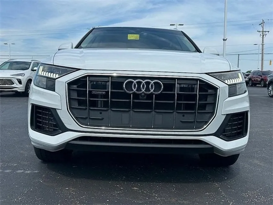 2023 Audi Q8 Premium Plus photo 1