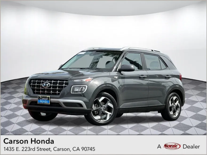 2023 Hyundai Venue SEL photo 1