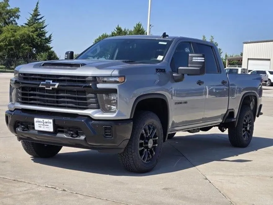 2026 Chevrolet Silverado 2500HD Custom photo 1