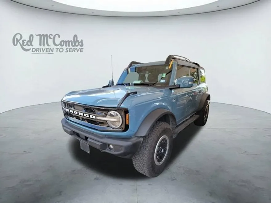 2023 Ford Bronco Outer Banks photo 1
