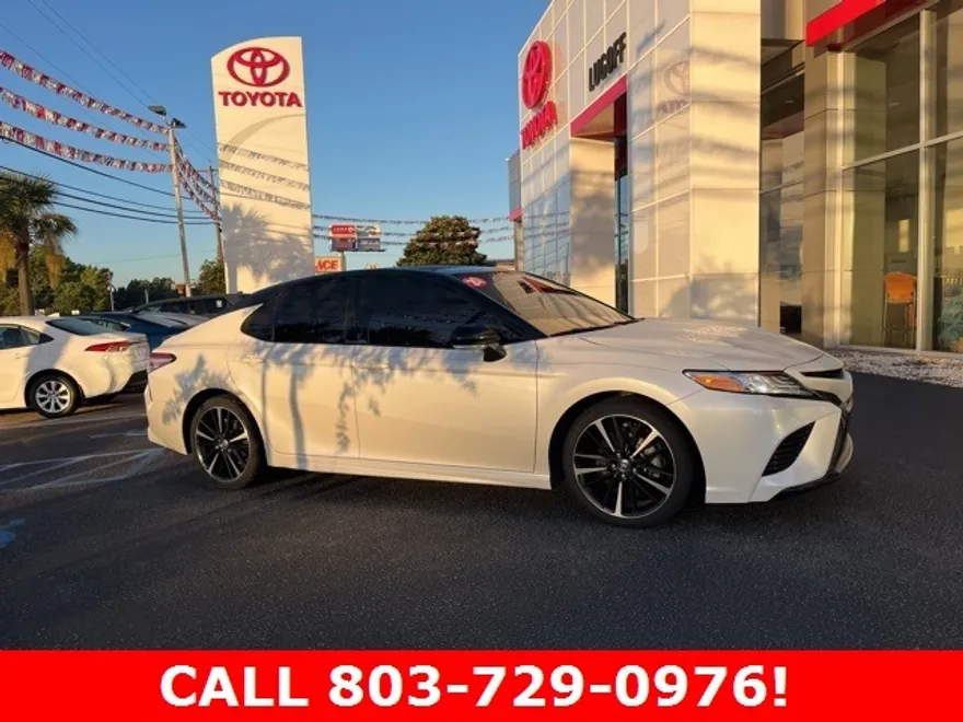 2020 Toyota Camry XSE photo 1