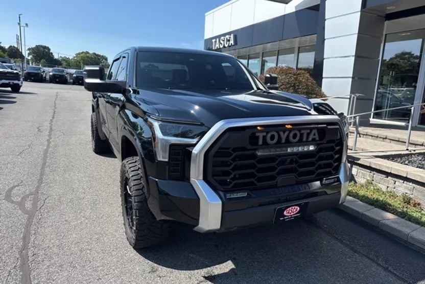 2024 Toyota Tundra Limited photo 1