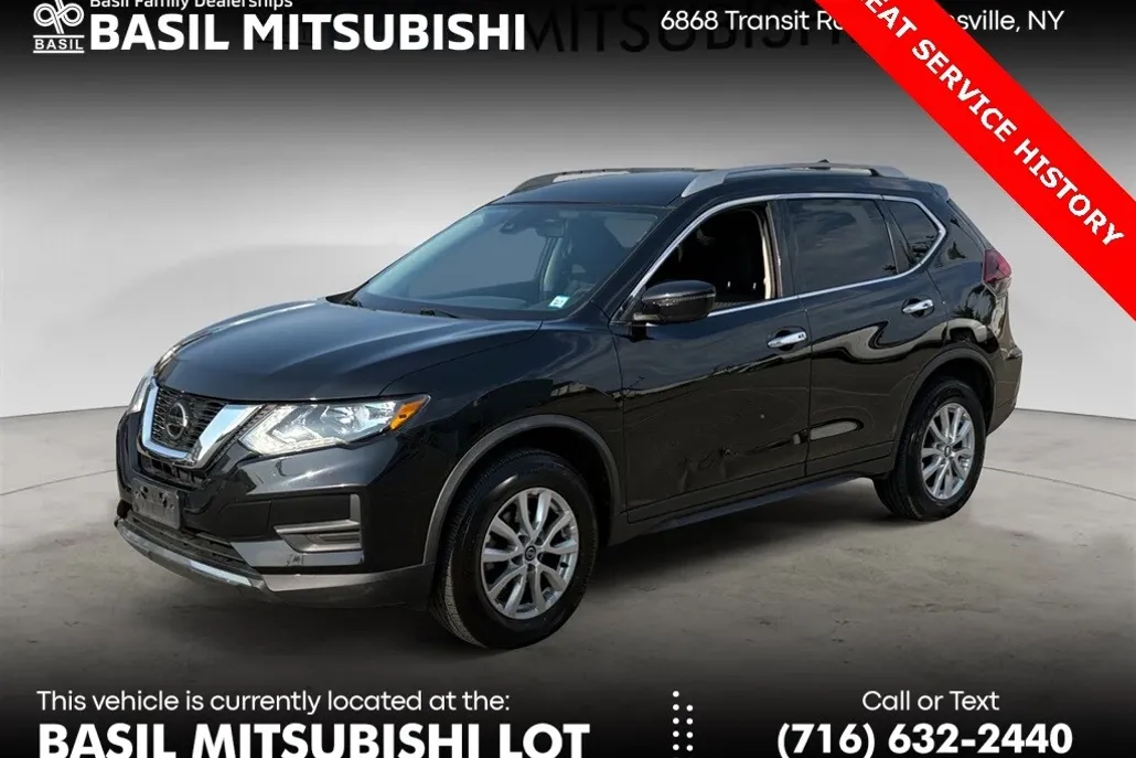 2020 Nissan Rogue SV photo 1