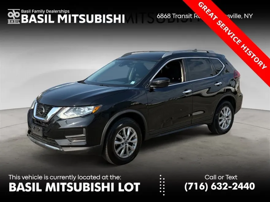 2020 Nissan Rogue SV photo 1