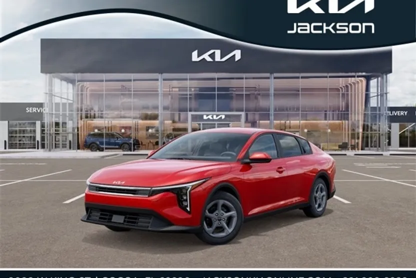 2025 Kia K4 LXS photo 1