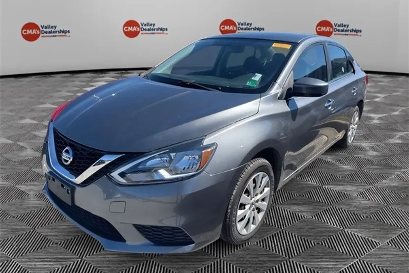 2016 Nissan Sentra S photo 1