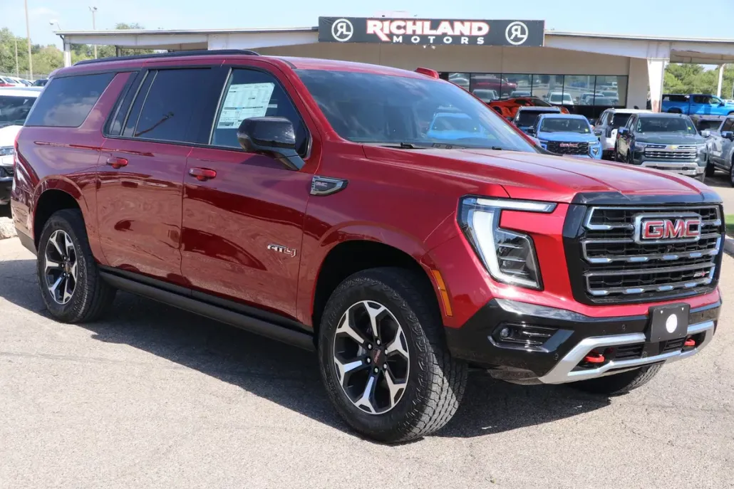 2026 Gmc Yukon XL AT4 photo 1