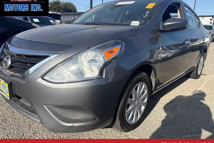 2019 Nissan Versa Sedan SV photo 1