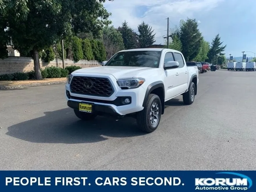 2023 Toyota Tacoma TRD Off-Road V6 photo 1