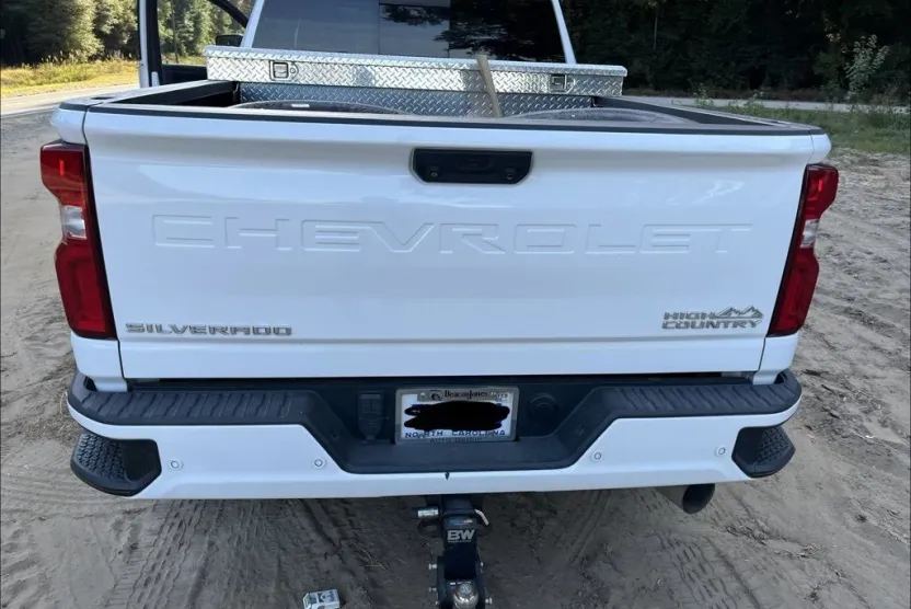 2022 Chevrolet Silverado 2500HD High Country photo 1