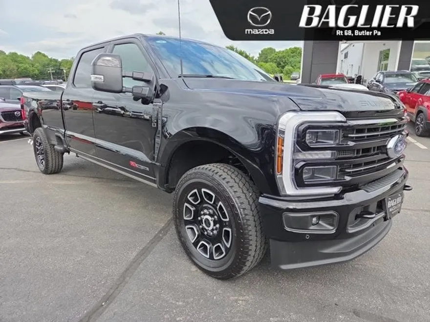 2025 Ford F-350 Platinum photo 1