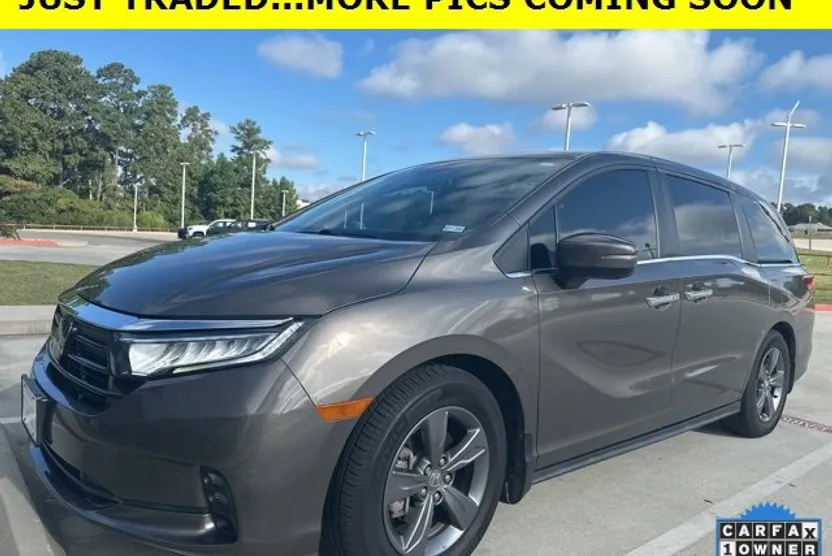 2022 Honda Odyssey EX photo 1