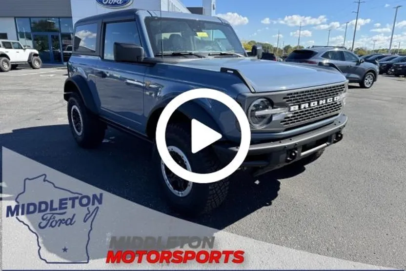 2024 Ford Bronco Badlands photo 1