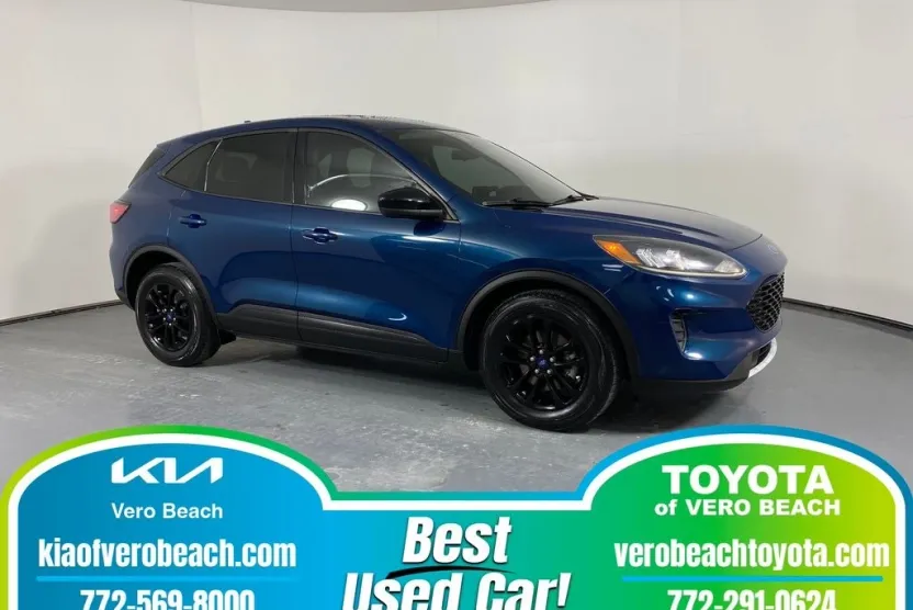 2020 Ford Escape SE Sport Hybrid photo 1