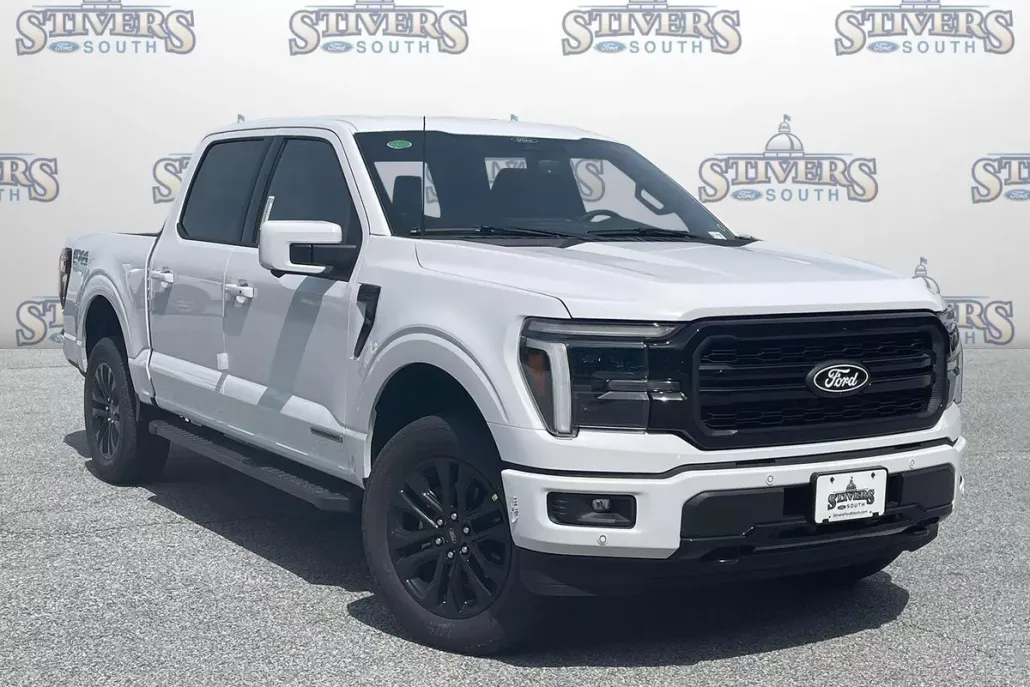 2025 Ford F-150 Lariat photo 1