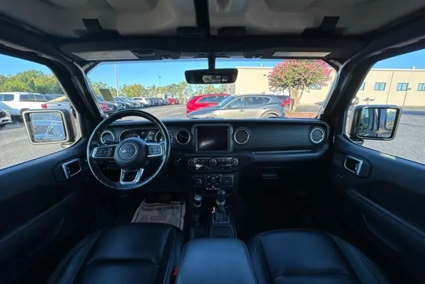 2022 Jeep Wrangler Unlimited Sahara 4xe photo 1