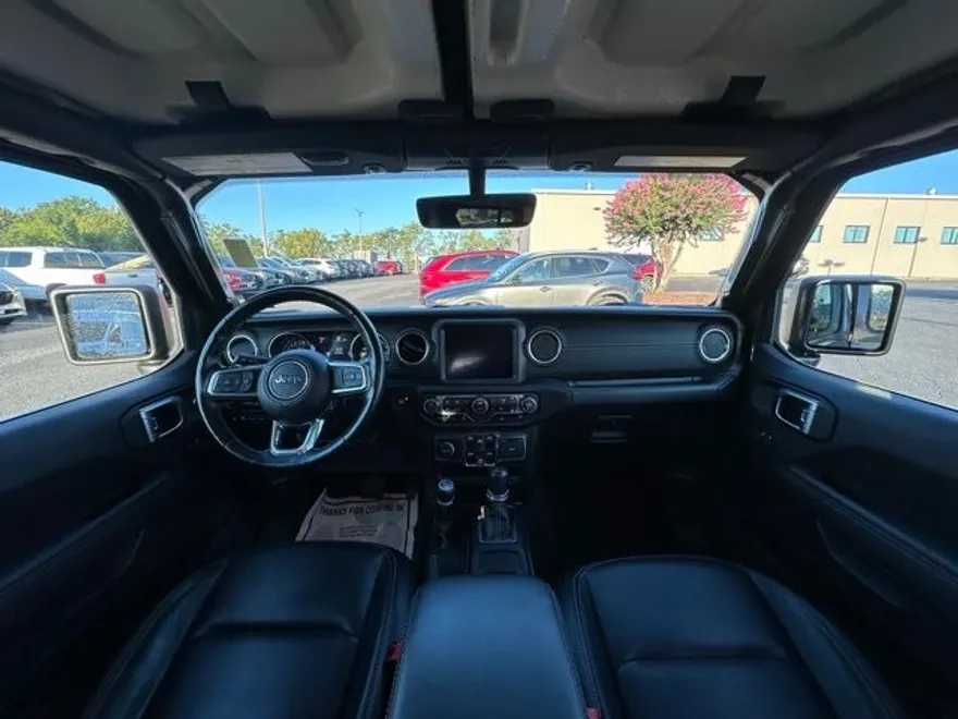 2022 Jeep Wrangler Unlimited Sahara 4xe photo 1
