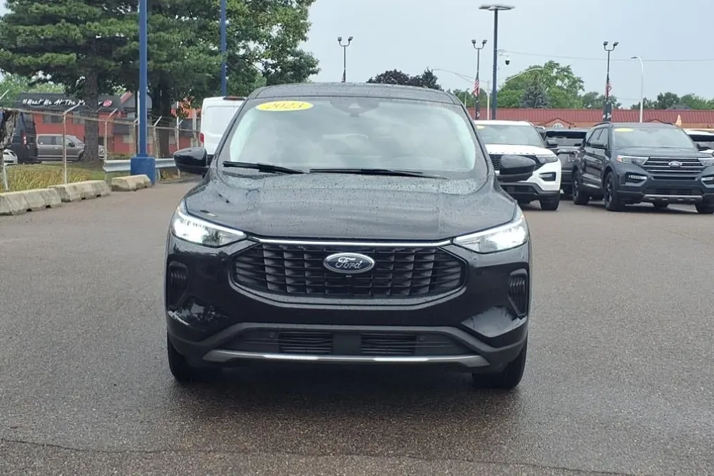 2023 Ford Escape Active photo 1