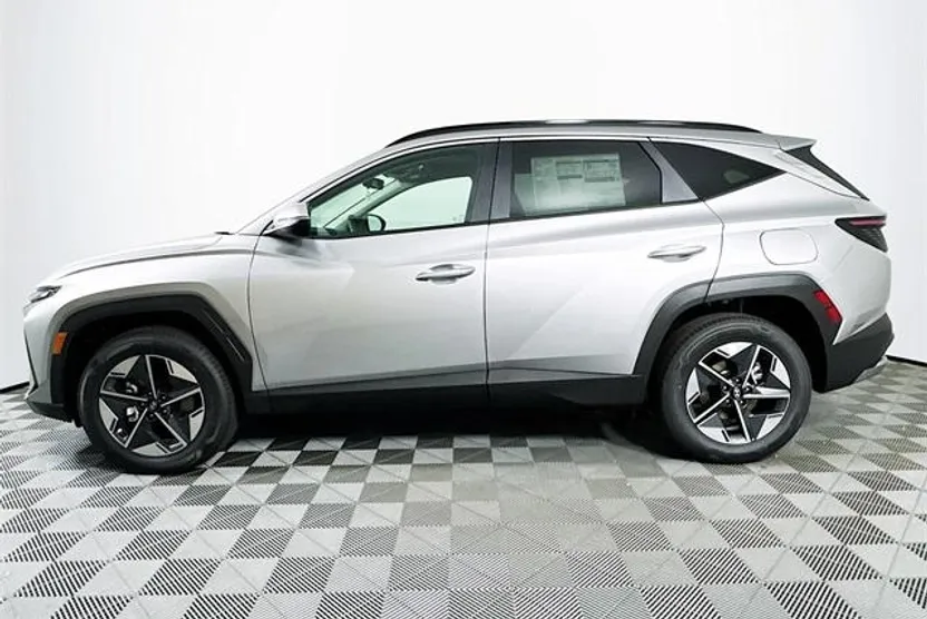 2025 Hyundai Tucson Hybrid SEL Convenience photo 1