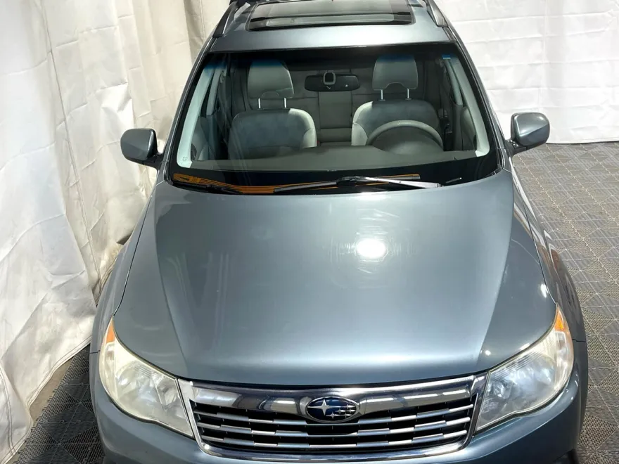 2010 Subaru Forester 2.5X Premium photo 1
