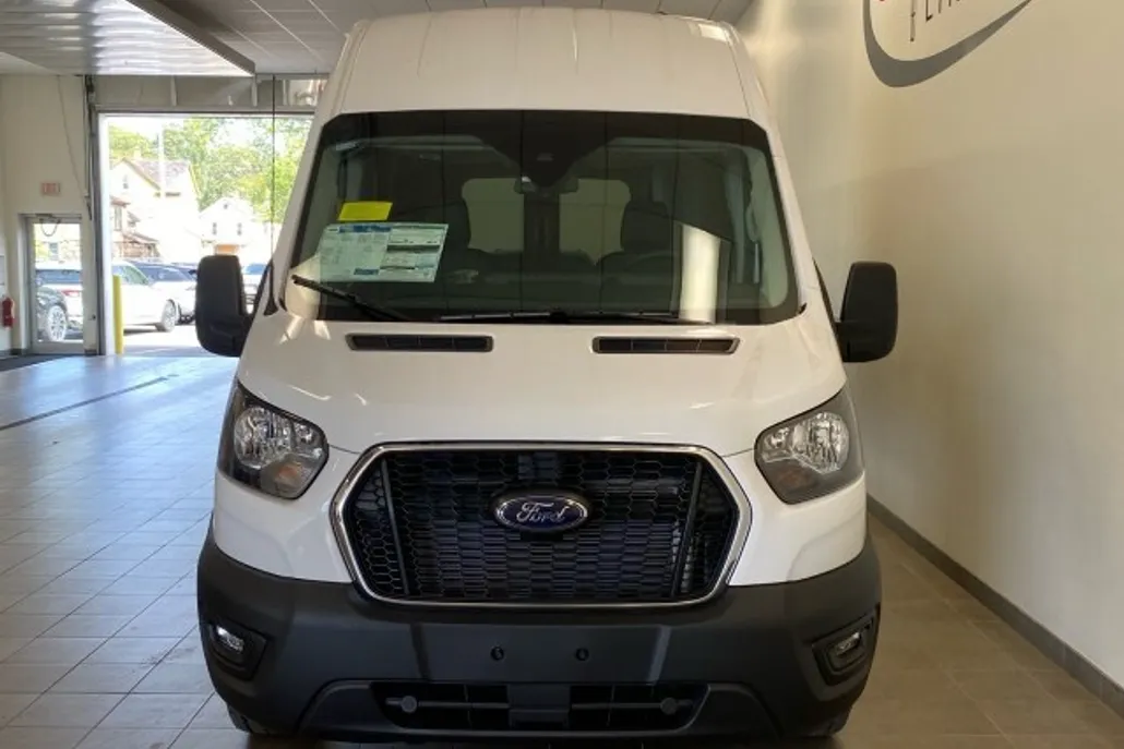 2025 Ford Transit Cargo Van photo 1
