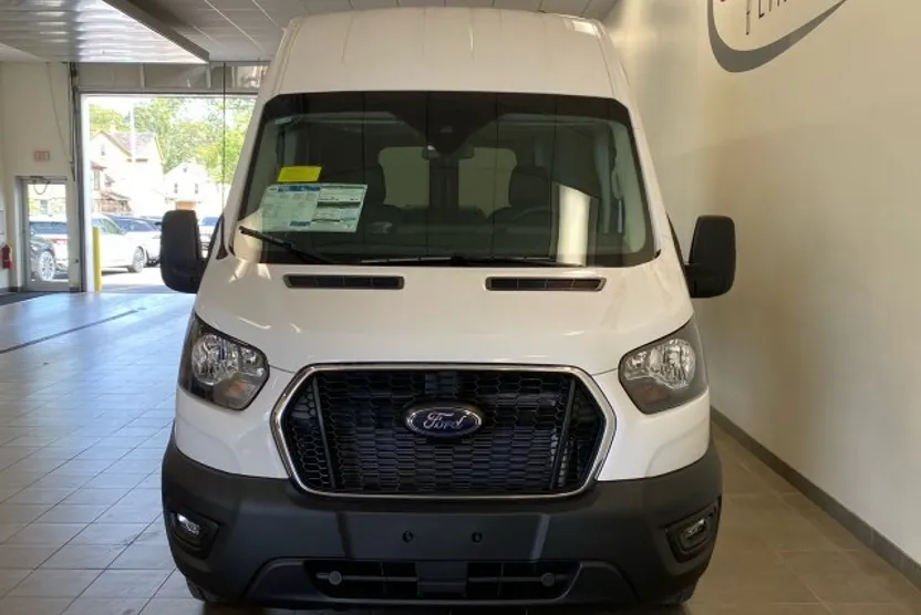 2025 Ford Transit Cargo Van photo 1
