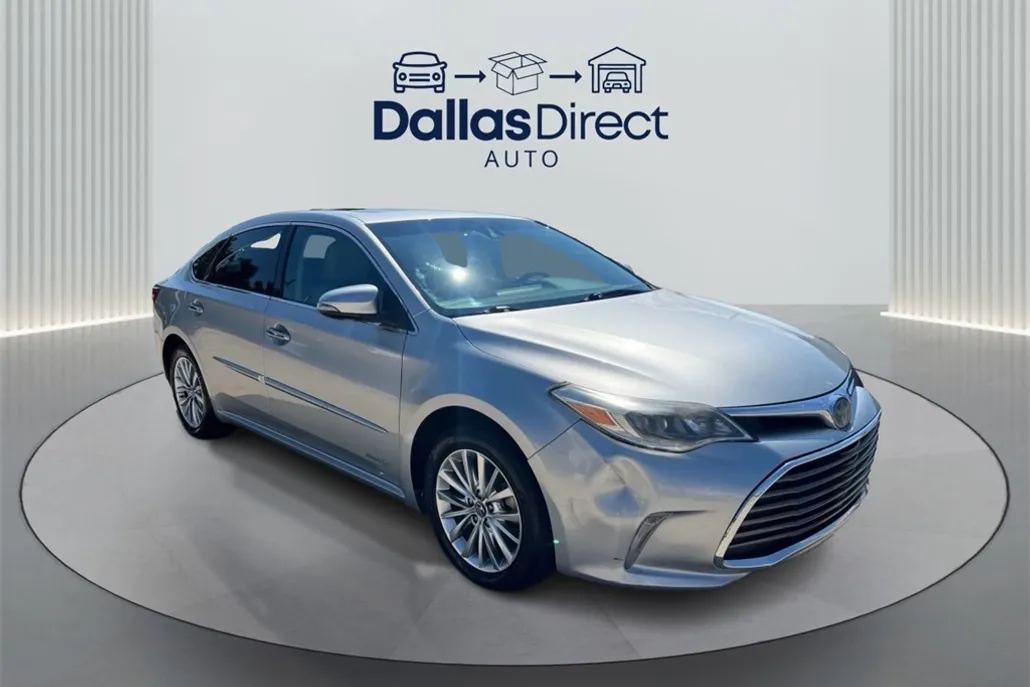 2018 Toyota Avalon Hybrid Limited photo 1