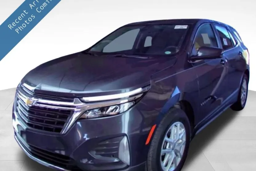 2022 Chevrolet Equinox LT photo 1