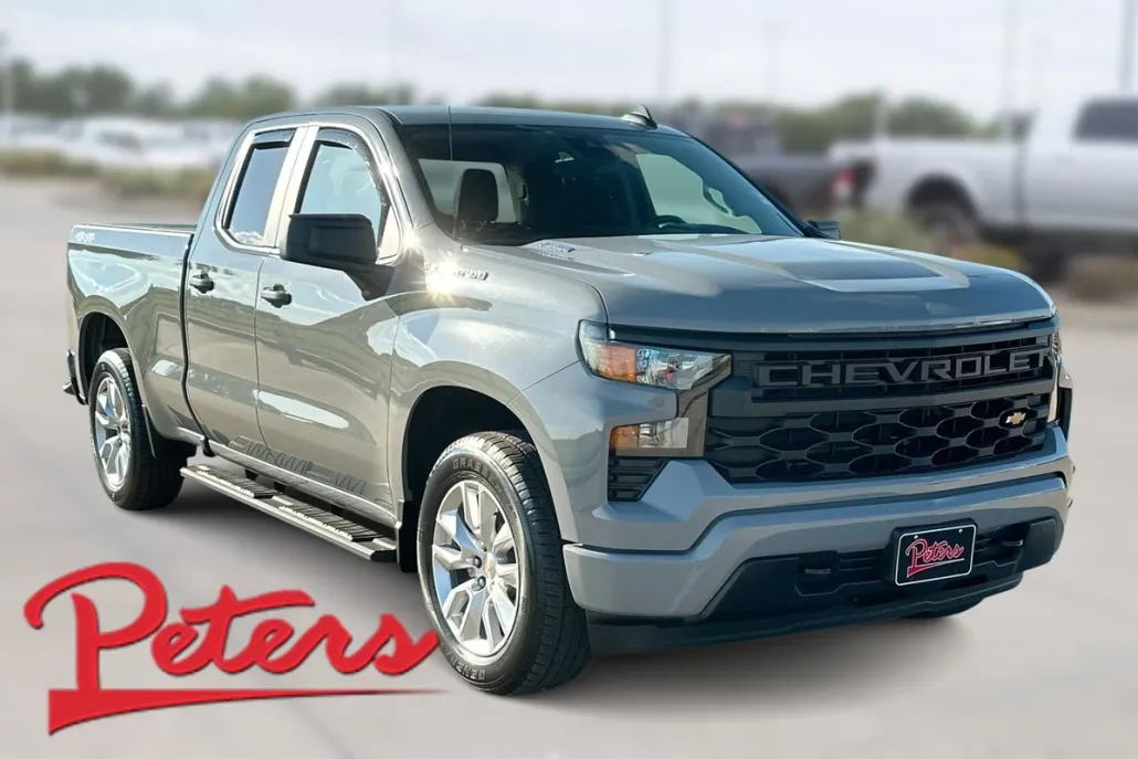 2025 Chevrolet Silverado 1500 Custom photo 1