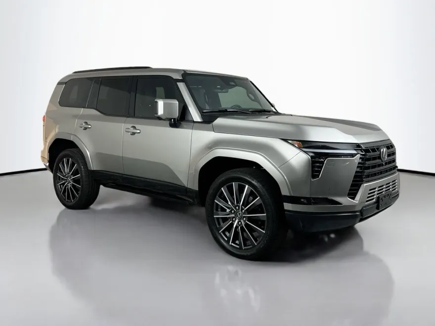 2024 Lexus GX 550 Luxury photo 1