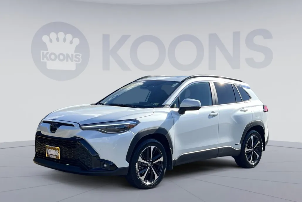 2024 Toyota Corolla Cross Hybrid XSE photo 1
