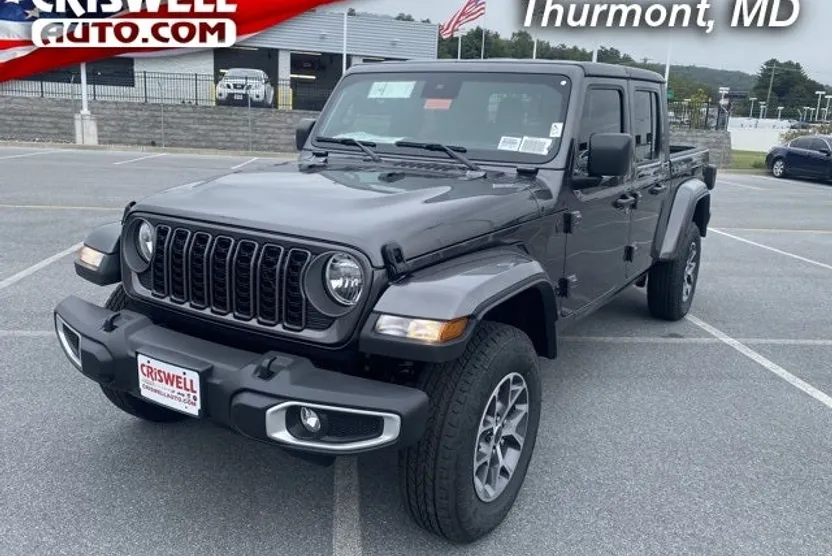 2025 Jeep Gladiator Sport S photo 1