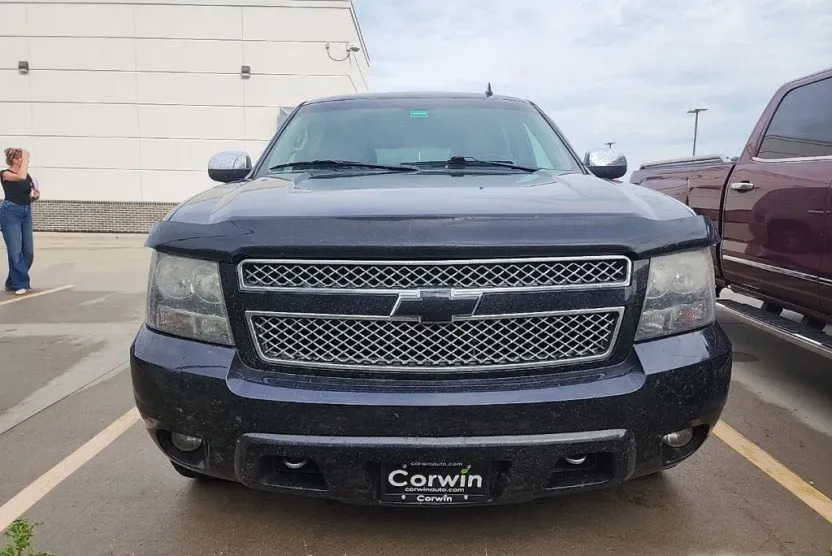 2011 Chevrolet Tahoe LTZ photo 1