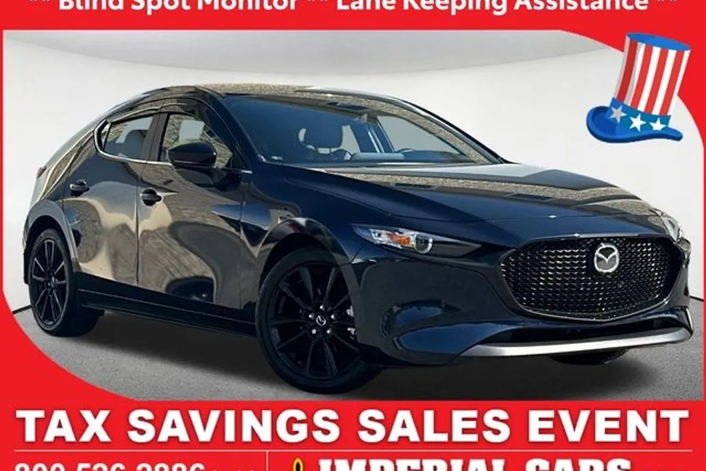 2024 Mazda Mazda3 2.5 Select Sport Hatchback photo 1
