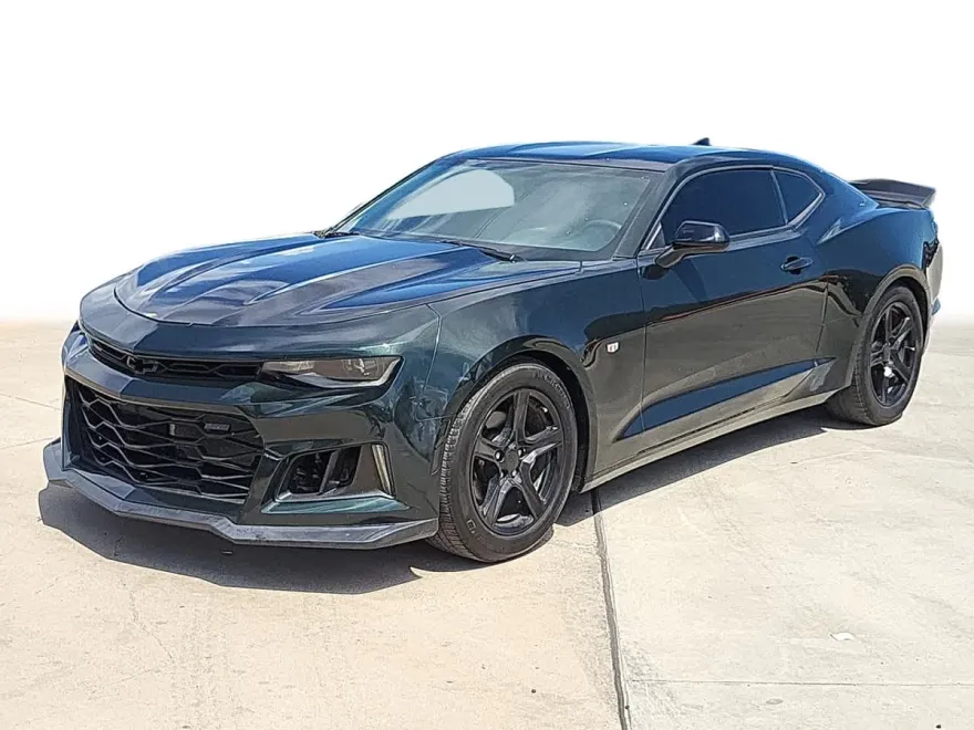 2020 Chevrolet Camaro 1LT photo 1