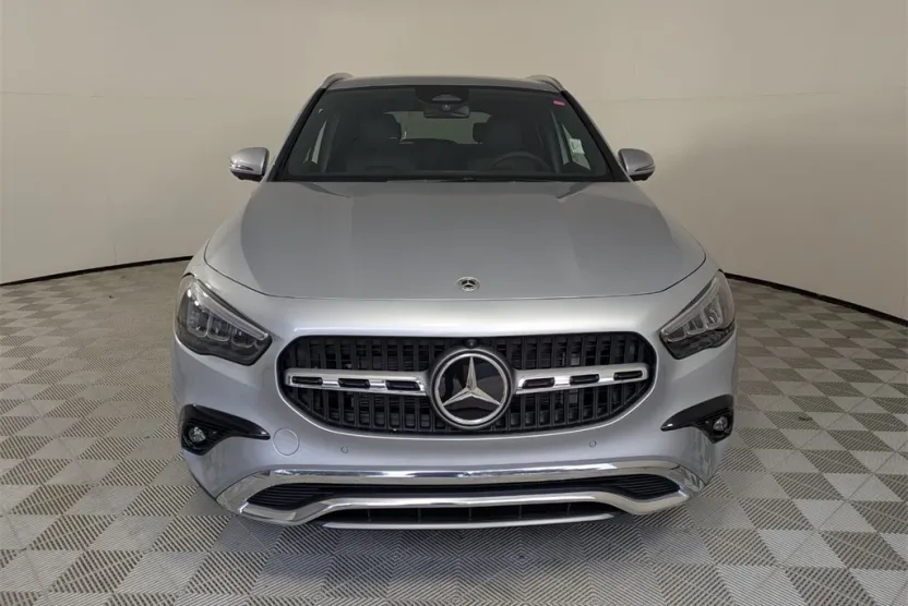 2026 Mercedes Benz GLA 250 photo 1