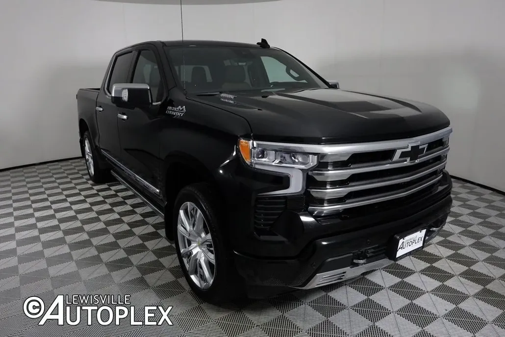 2025 Chevrolet Silverado 1500 High Country photo 1