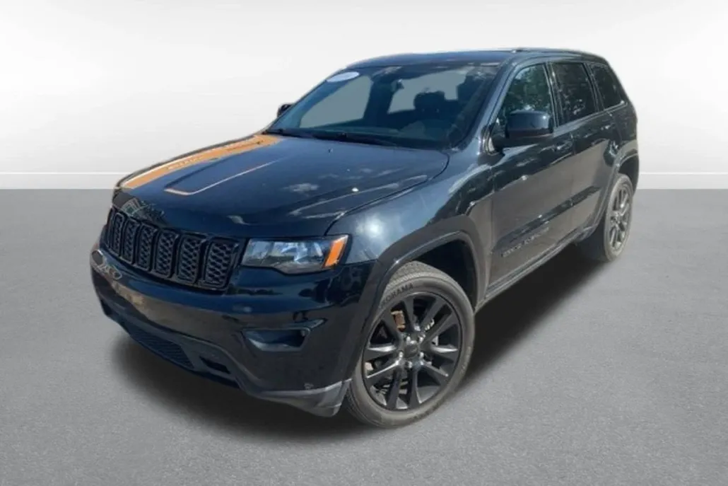 2018 Jeep Grand Cherokee Altitude photo 1