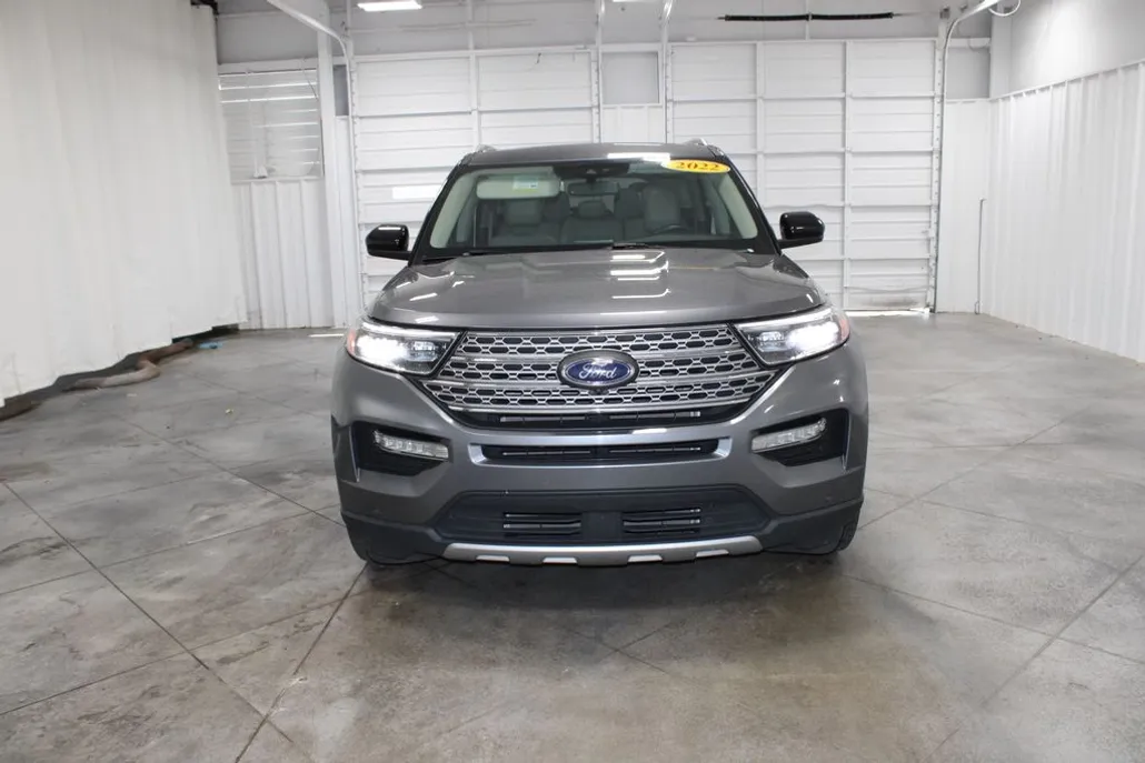 2022 Ford Explorer Limited photo 1